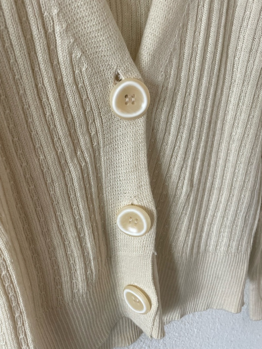 Cream Ribbed V-Neck Button Cardigan Sweater Target Universal Thread - Picture 4 of 7
